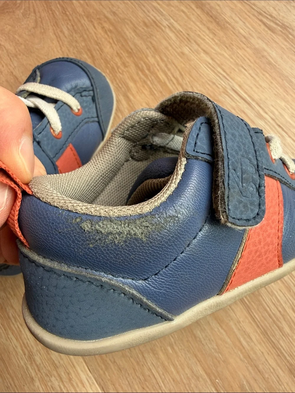 See Kai Run Conner mini navy/orange size 6